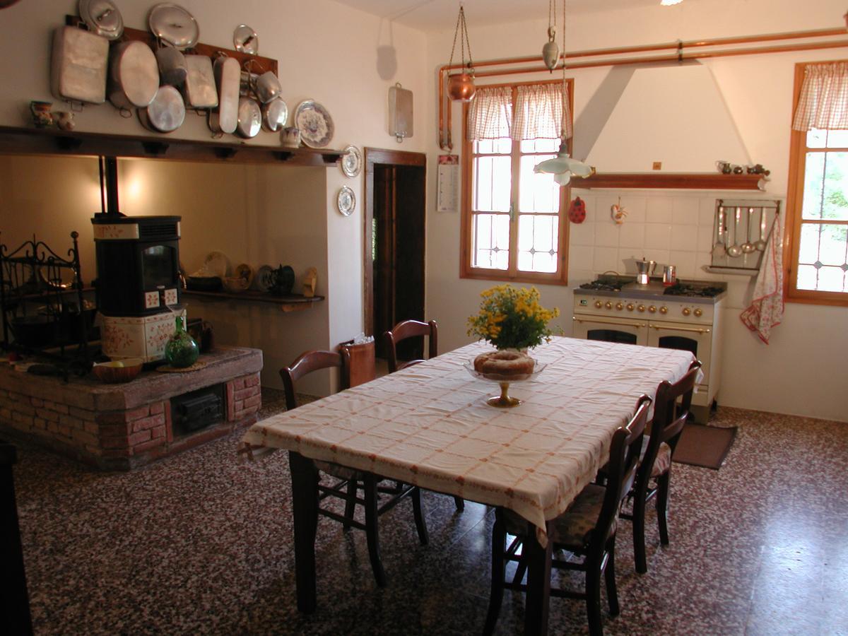 B&B Villa Bornancini Cinto Caomaggiore Bagian luar foto